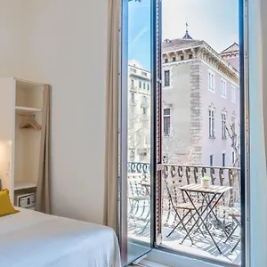Feelathome Casa Bertrand , Barcelona Spain